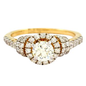 Women Solitaire Diamond Engagement Ring