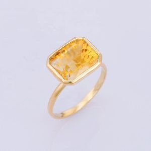 Faceted Citrine 18K Yellow Gold Ring