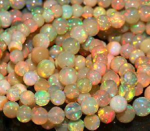 G 01 Opal Beads