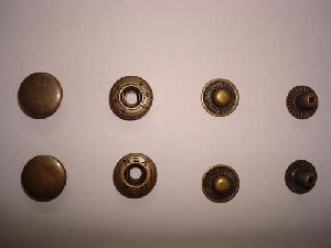 Round Metal Snap Buttons, For Garments, Packaging Type: Box at Rs