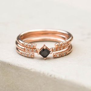 Amazing 0.70 Carat Kite Diamond Ring In Rose Gold