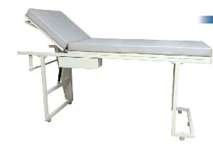 Plain Examination Table With Mattress