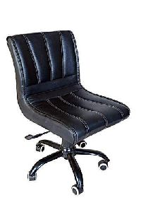 Fabric Low Back Office Chair, Black at Rs 3550 in Pune