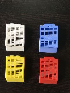 Plastic Tissue Embedding Cassettes
