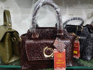 Ladies leather bag