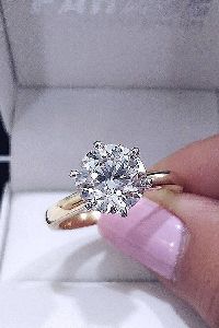 The iconic solitaire engagement ring