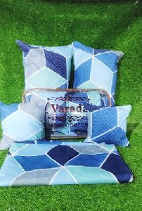 Bedsheet with Cushion Cover