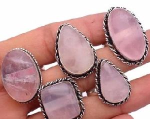 Rose Quartz Ring