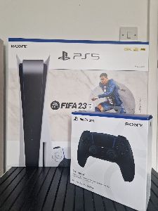 Sony PLAYSTATION 5 Disc Edition With FIFA 23 Extra Controller