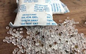 silica gel crystals