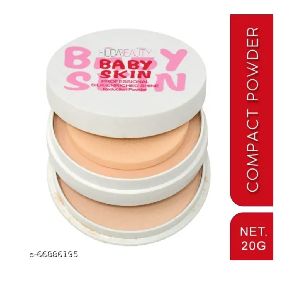 Huda beauty baby skin compact