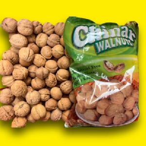 Walnut In Shell (Chinar)
