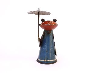 De Kulture Works Handcrafted Recycled Iron Bottle Topper Decorative Cap Figurine