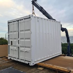 10 ft Shipping container