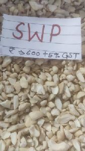 W210 SWP Raw Split Cashew Nuts