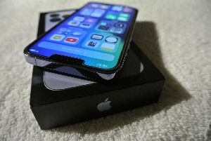 Apple iPhone 13 Pro Max A2643 - 1 TB - Sierra Blue
