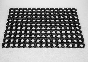 Rubber Hollow Mat