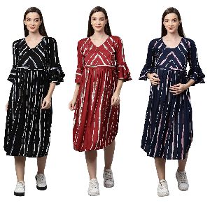 MomToBe Women's Rayon Stripe Maternity/Feeding/Nursing Dress