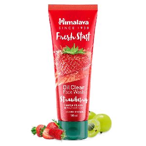 Himalaya Strawberry Face Wash