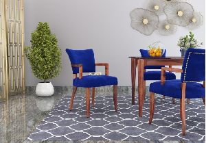 Quipo Dining Chair With Arm