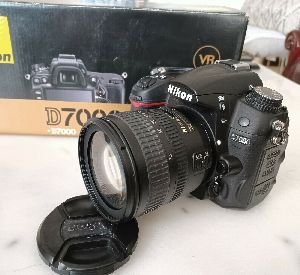 Nikon D7000 DSLR with Kit Lens +1 209 718 1322