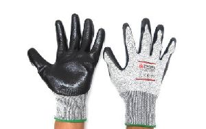 Dyneema Resistant Gloves