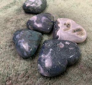 Heart Shaped Moss Agate Gemstones