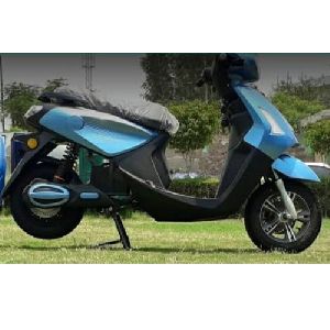 Ventura Battery Operated Scooty
