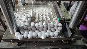 Nephthalene balls making machine