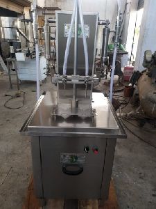 Semi Automatic Bottle Filling Machine