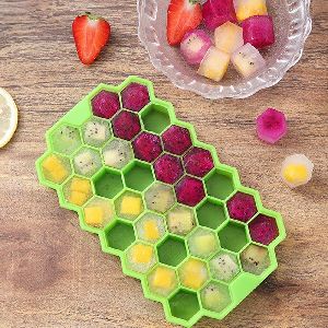 Silicone Honeycomb Ice Tray with Removable Lid