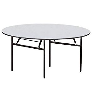 Rounded Banquet Table