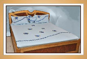 EMBROIDERY BEDSHEET