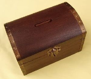 dark brown wooden keepsake treasure box