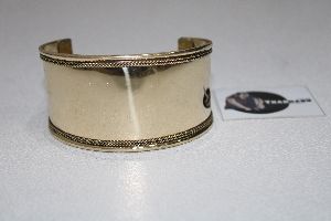 plain design brass cuff bracelet