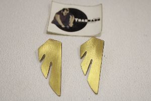 wing shape brass gold color handmade modern earrings