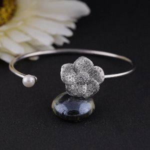 Matt Flower Unique Diamond and Pearl Bracelet