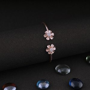 Matt Rose Gold Flower Designed Diamond