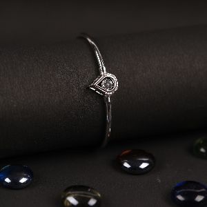 Special Diamond Design Dancing Diamond Bracelet