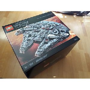 lego star wars 75192 ultimate millennium falcon building kit