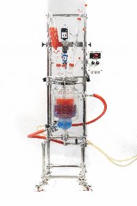 Triple wall lab glass reactor assembly