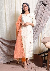 CLASSIC CREAM KURTA WITH ORANGE CHECKS DUPATTA