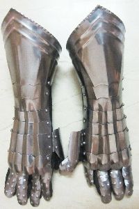 gauntlet gloves armor pair accents medieval knight crusader