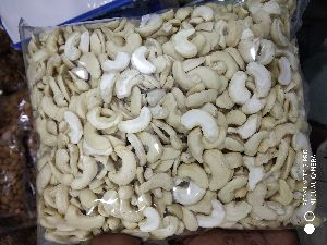 Split cashew nut