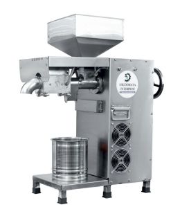 SE-1100 Oil Press Machine