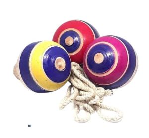 Wooden Spinning Lattoo With Thread
