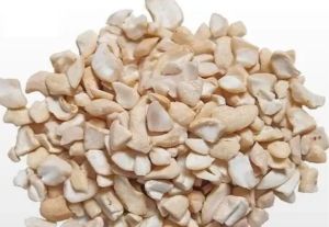Cashew Kernels Scorched Small Pieces