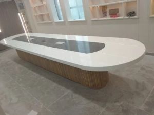White Corian Acrylic Surface Table