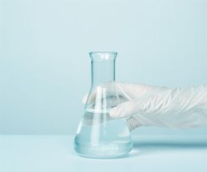 Benzyl Acetate, Brand Name : Sincerechemical, CAS No. : 140-11-4