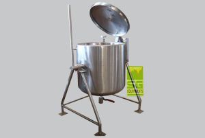 Steam cooking vessel